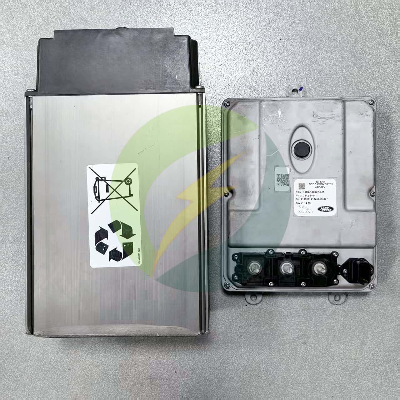 Land Rover Discovery Defender MHEV DC/DC converter module