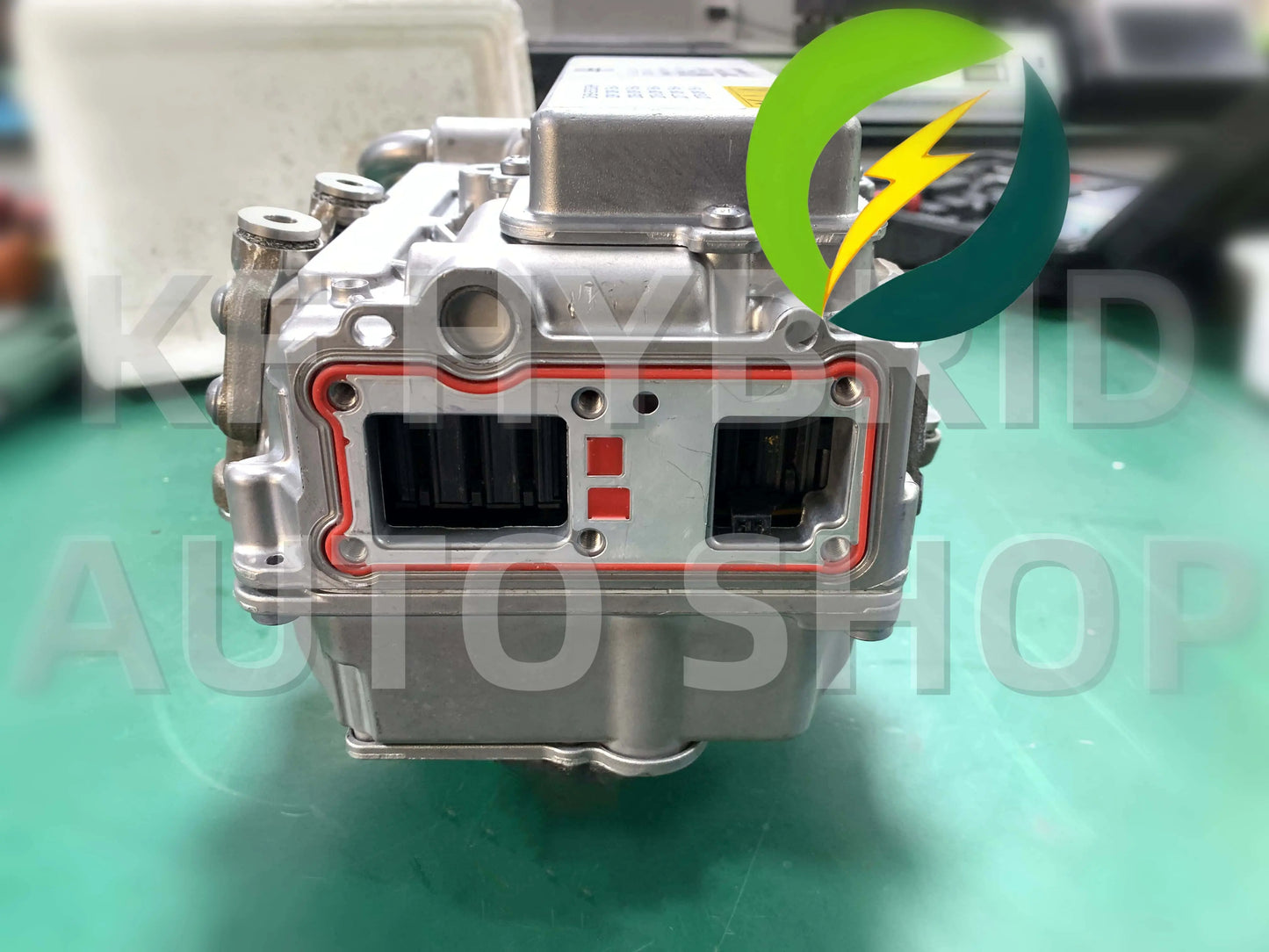 Mercedes-Benz Hybrid High-voltage AC/DC power electronics Inverter (N129) W212