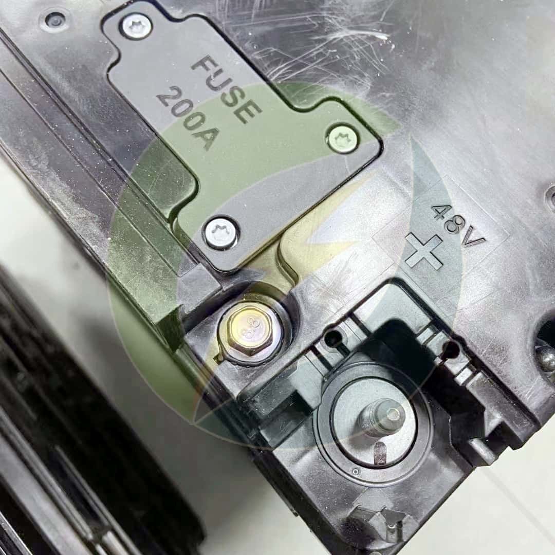 Audi A8 Quattro Hybrid 48-V Lithium-Iron Battery