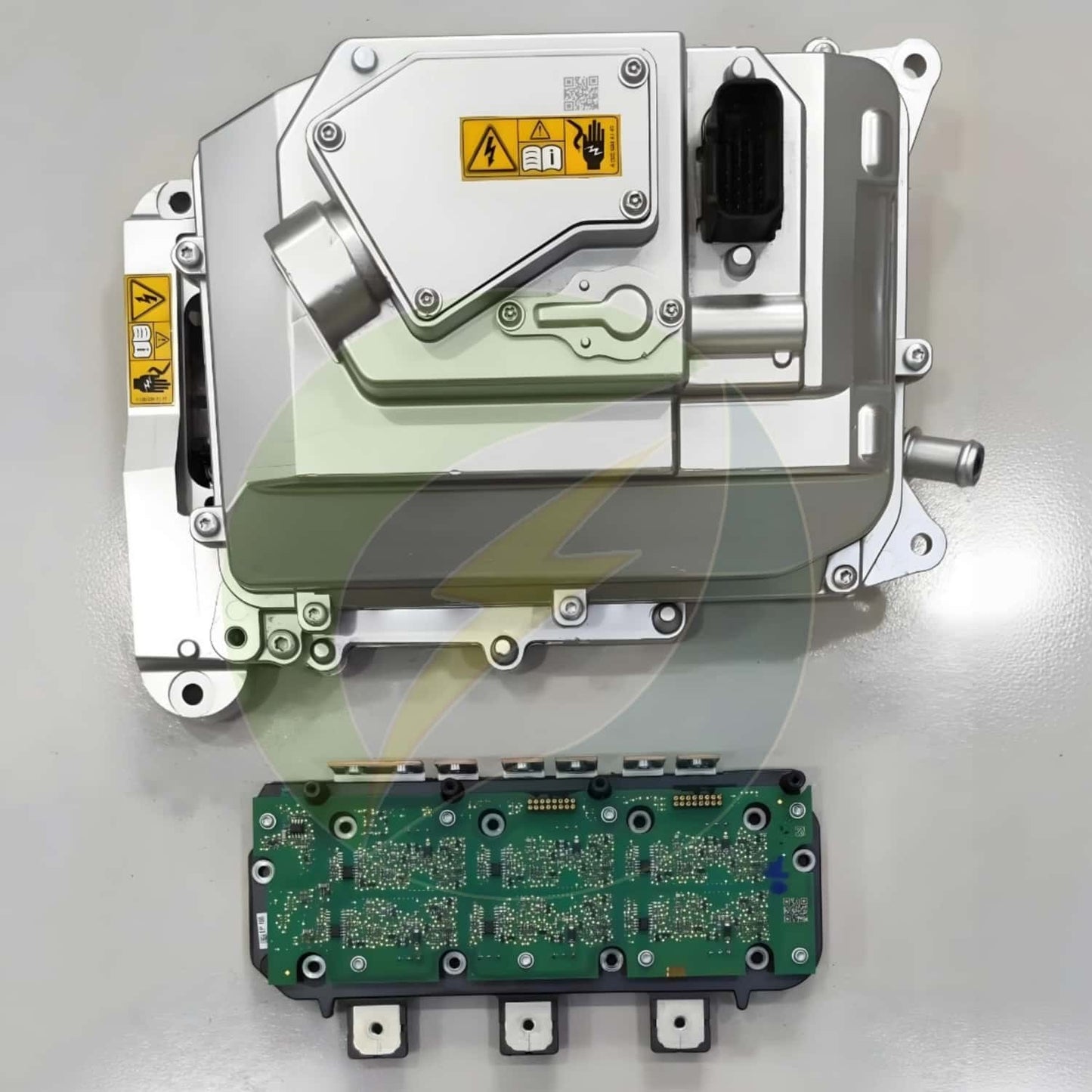 Mercedes-Benz W221 S400 Hybrid Inverter Power Electric Unit Controller Module